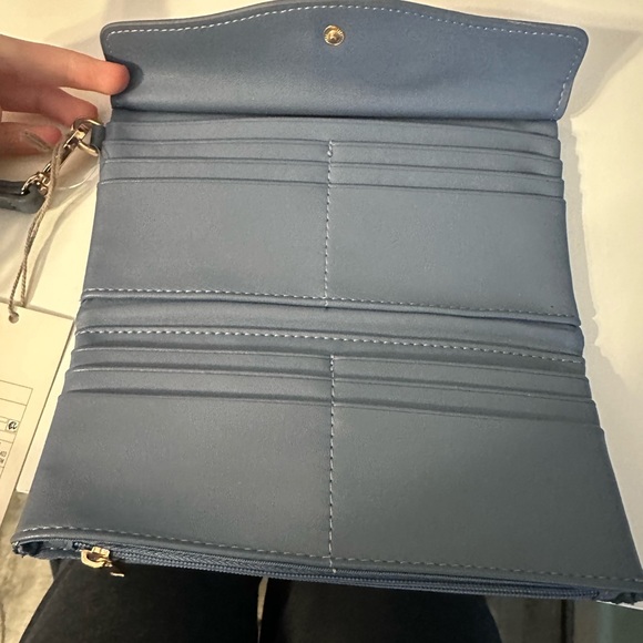 Wallet! - Picture 2 of 4